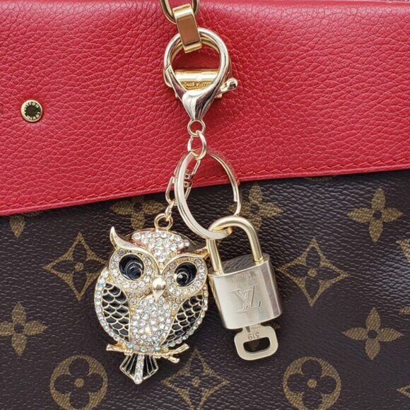 Authentic Louis Vuitton Lock & Key with unbranded Bagcharm, Keycharm, Keychain - Picture 2 of 7